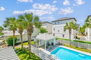Maison en rangée, 3 chambres | Piscine