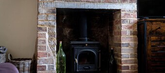 Adorable and Cosy Tiny Cottage