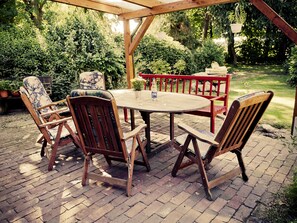 تناول الطعام بالخارج