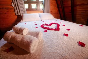 Cabaña básica | 1 habitación, ropa de cama hipoalergénica, escritorio y wifi gratis 