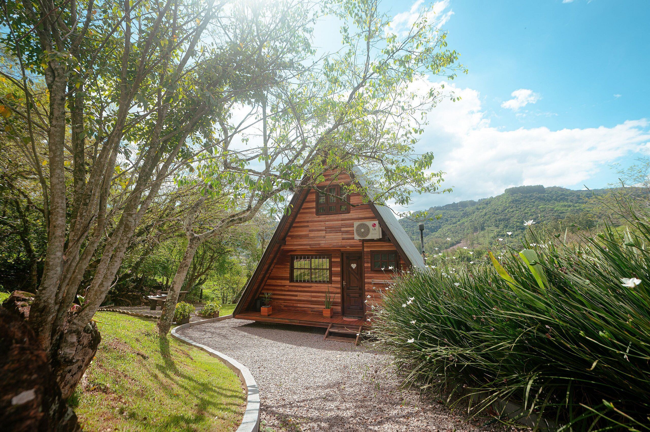 Basic Cabin | Exterior