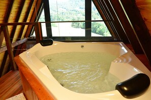 Cabana bàsica | Banyera d'hidromassatge