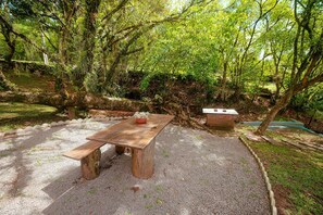 Cabaña básica | Restaurante al aire libre