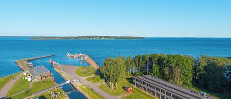 Bureau, espace de travail pour ordinateur portable