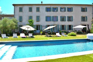 Outdoor pool - Domaine de la Salutiere: Duplex de Charme au Centre du Pays Cathare (Lauraguel)