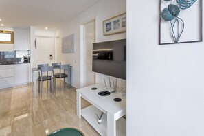 Dining - Puerto Feliz 2 : Magnificent renovated penthouse with sea views (Puerto Rico)