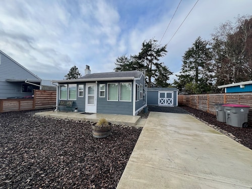 Close to Golf, Beach and Restaurants.