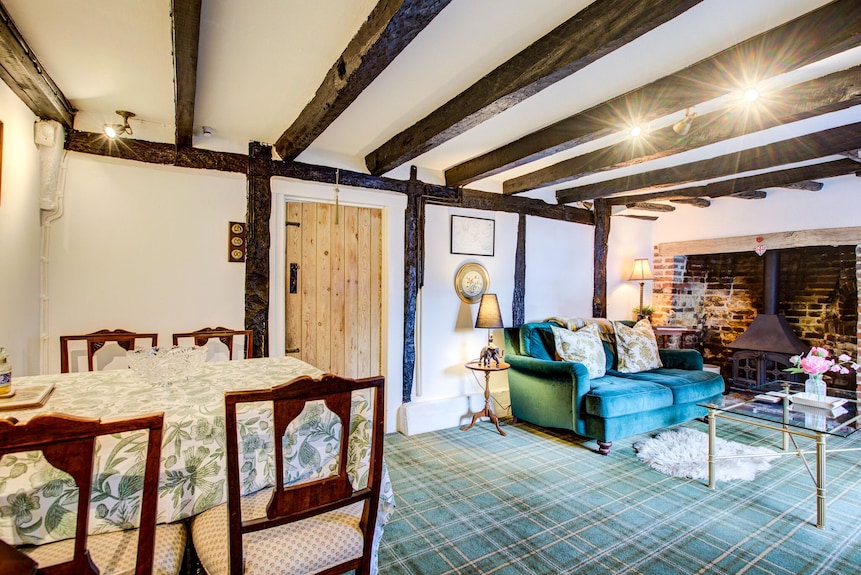 Eglantine Country Cottage - Farnham Castle