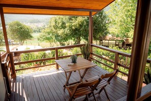 Basic Cabin | Outdoor dining - Cabana Casa Enxaimel - Serra Gaúcha (Picada Cafe)