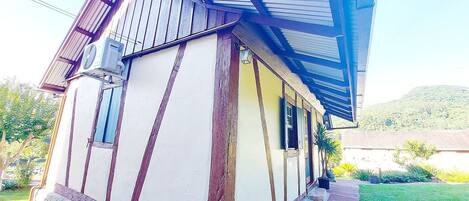 Basic Cabin | Exterior