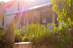 Basic Cabin | Exterior