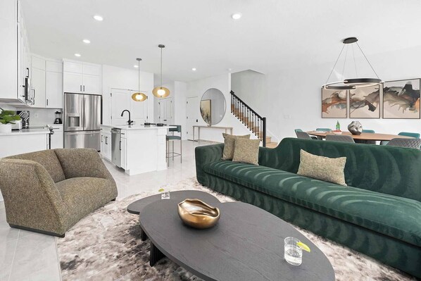 Televisión, futbolito y estéreo 