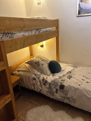 2 bedrooms, in-room safe, iron/ironing board, travel cot