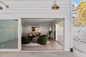 House, Multiple Beds (Blanca Bay on Brawley) | Property grounds
