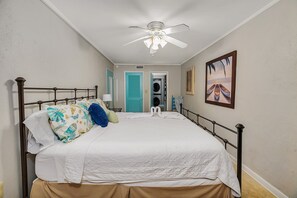 2 Schlafzimmer, Bügeleisen/Bügelbrett, WLAN, Bettwäsche