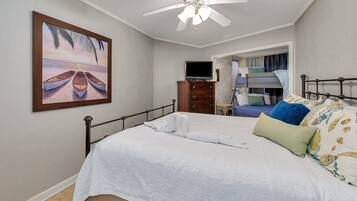 2 bedrooms, iron/ironing board, WiFi, bed sheets