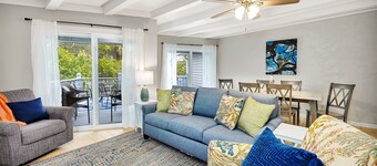 Steps to East Beach & Pet Friendly w/ 2 King Beds