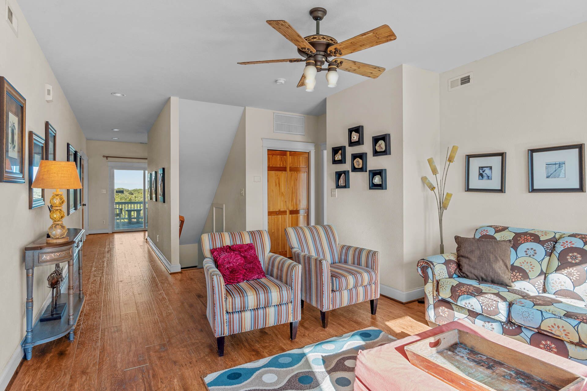 29-Surf or Sound Realty - 1186 - Le Taha - Sitting Room -2