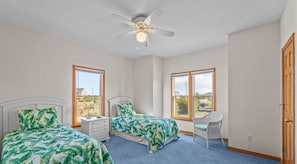 5 chambres, bureau, Wi-Fi gratuit, draps fournis