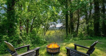 Mountain Lux Home - 5 mins to Downtown Brevard & 8 mins Pisgah National Forest!!