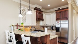 Unclassified image, 4 of 55, button - Luxury Waterfront Townhome | Endless Coastal Views (Corpus Christi)
