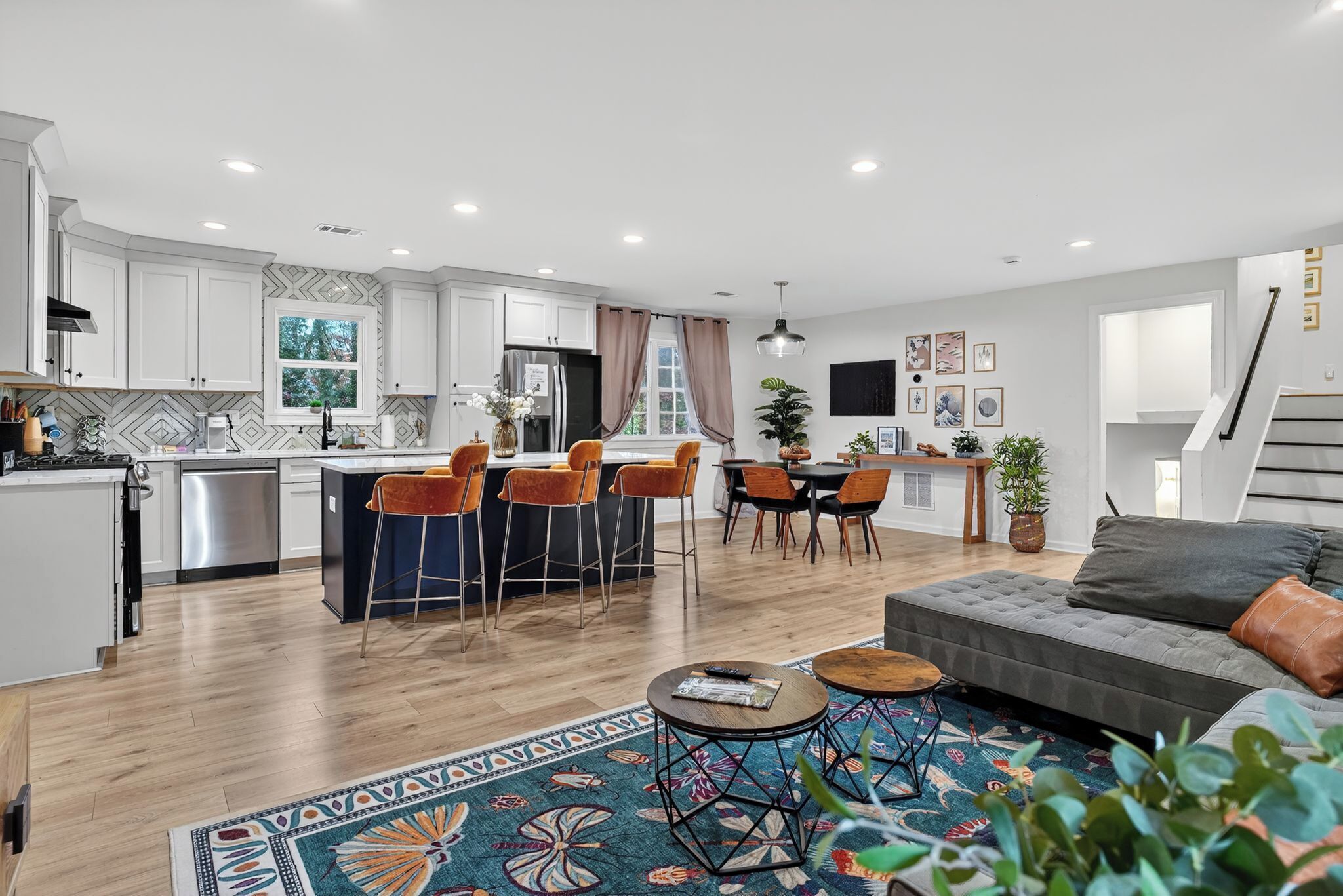 Smart TV, fireplace, video games, books