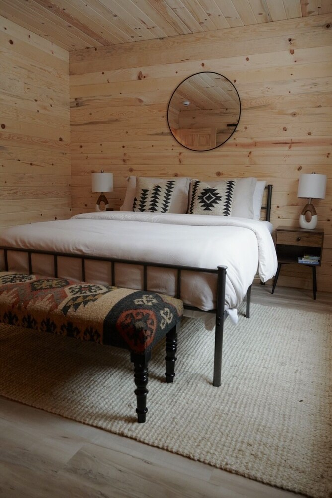 Great Bear Getaway. Your peaceful retreat in the heart of cabin country