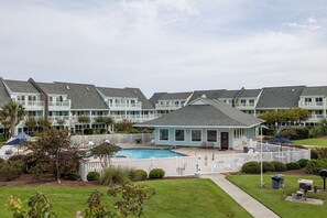 Exterior - Pebble Beach F-208, Oceanside Condo in Emerald Isle, NC! (Emerald Isle)