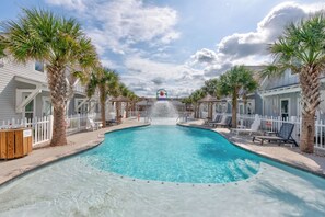 A heated pool - Cozy Townhome with Pool and Pirate Ship Playground, Steps from the Beach (Corpus Christi)