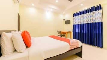 Deluxe Double Room | Desk, free WiFi