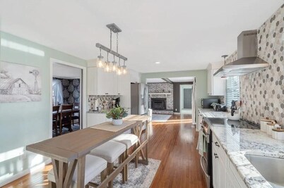 Sleeps 16, Nerf wall, Game Room, fully fenced yard