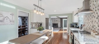 Sleeps 16, Nerf wall, Game Room, fully fenced yard