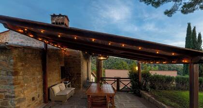 Tuscany Chianti Villa with Private Pool and Garden, A/C, WiFi, EV Charger