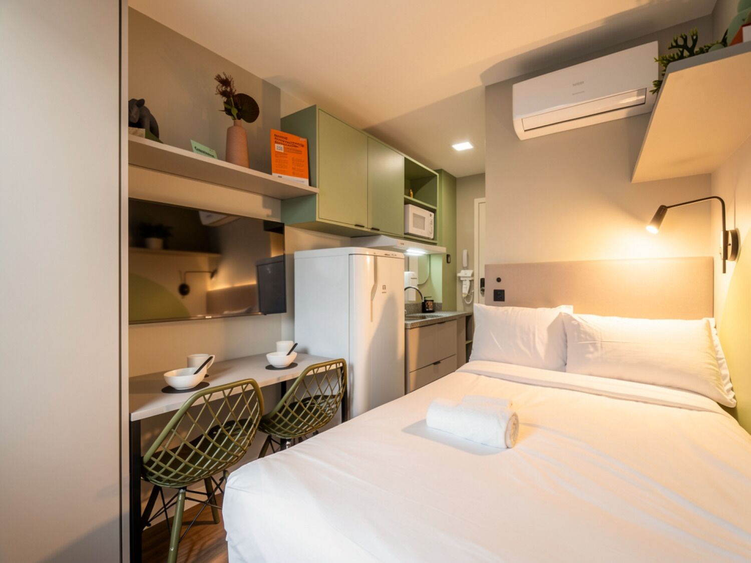 1 bedroom, internet, bed sheets