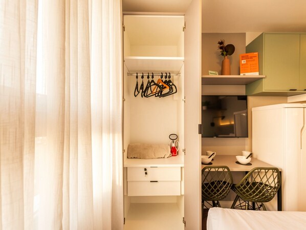 1 soverom, internettilgang og sengetøy