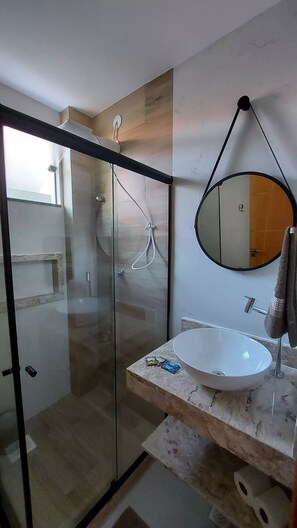 Towels, soap, shampoo, toilet paper