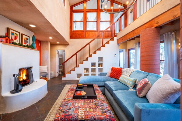 TV, fireplace - Meticulously Designed Home with Lavish Furnishings (Santa Fe)