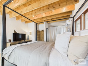3 quartos, ferros/tábuas de passar roupa, Wi-Fi, roupa de cama