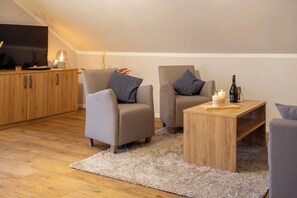 TV, video library, stereo - Chalet Bergzeit Wohnung 3 (Braunlage)