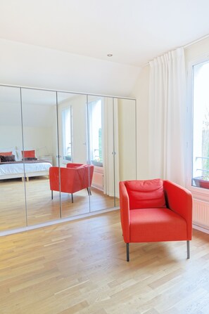 6 habitaciones, escritorio, tabla de planchar con plancha y wifi gratis