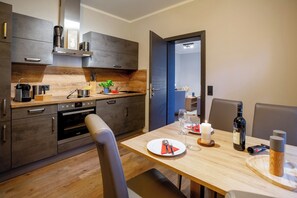 Fridge, oven, stovetop, dishwasher - Chalet Bergzeit Wohnung 4 (Braunlage)