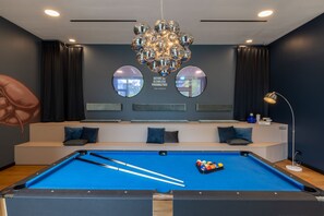 Billiards - The Base Munich (Munich)