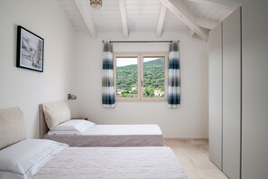 2 bedrooms, iron/ironing board - Bellevue 36B by Klodge - flat with private pool, greenery and views (Budoni)