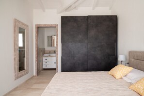 3 bedrooms, iron/ironing board, free WiFi