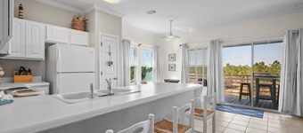 Romar Lakes - 3 Bedroom - Unit 301C - Signature Properties