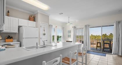 Romar Lakes - 3 Bedroom - Unit 301C - Signature Properties