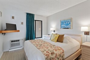 1 slaapkamer, een strijkplank/strijkijzer, internet, beddengoed