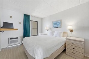 1 bedroom, iron/ironing board, internet, bed sheets