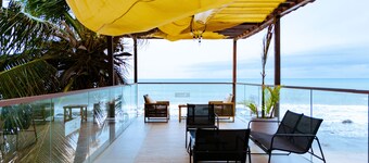 Serenity Terraces Beach Hotel-Kokrobite