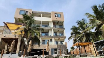 Fachada de la propiedad